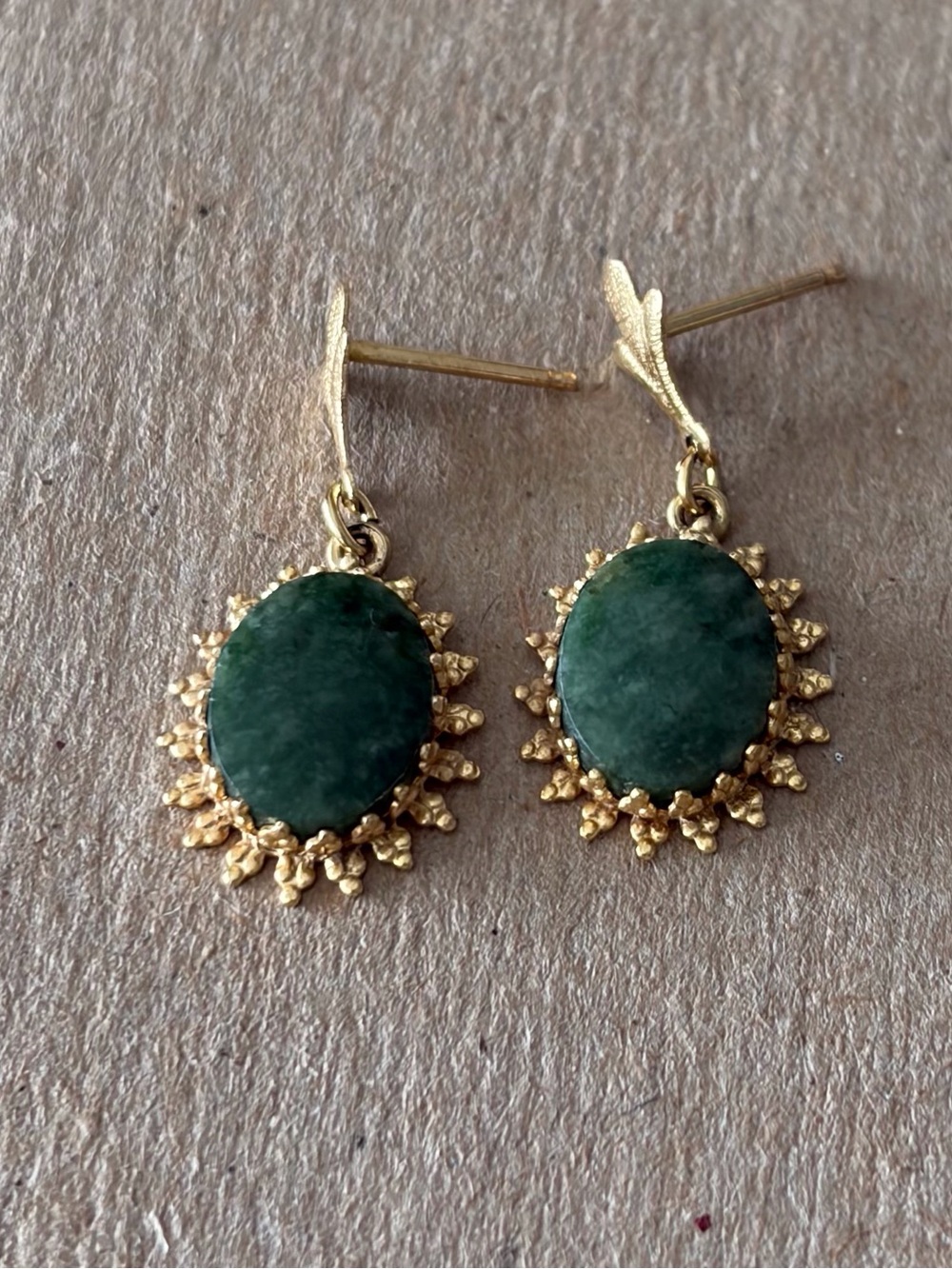 Oval Green Jade Stone Post Earrings with Gold Tone Sunburst Trim